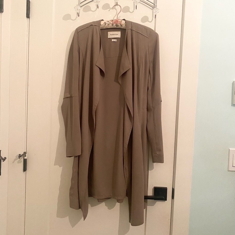 Aritzia - Babaton - Flowy Trench Coat - Taupe - Size Extra Small (XS) - Picture 11 of 15